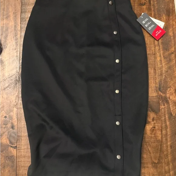 Black Midi Pencil Skirt for Work NWT - Picture 1 of 4